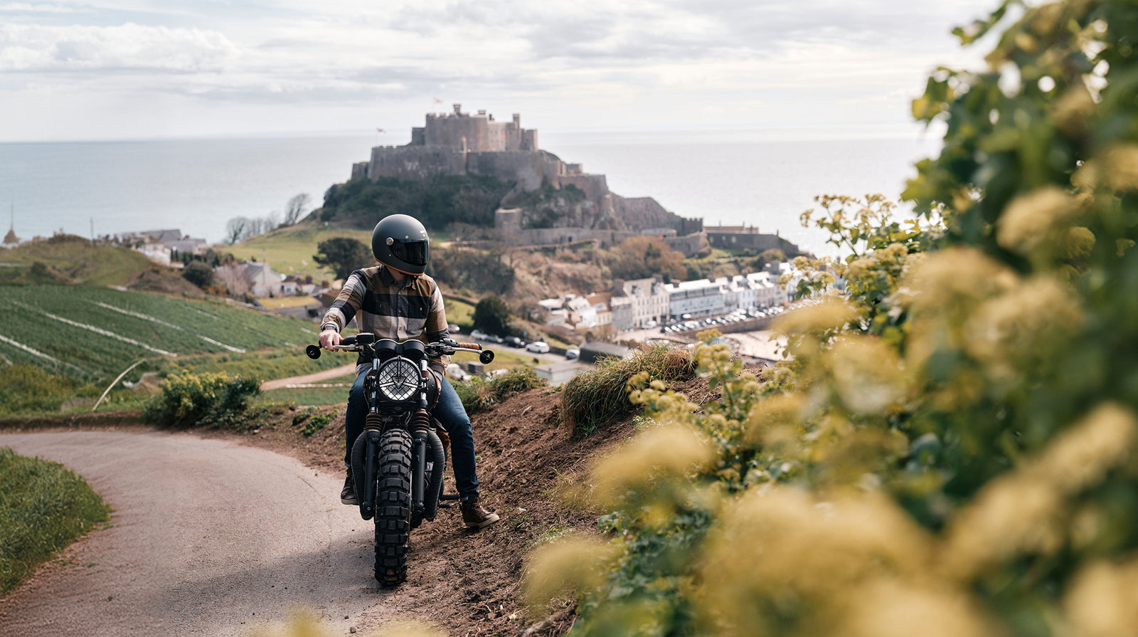 CAPTURING JERSEY ON TWO WHEELS