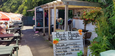 <p>MAD MARY'S BOULEY BAY BEACH CAFE</p>